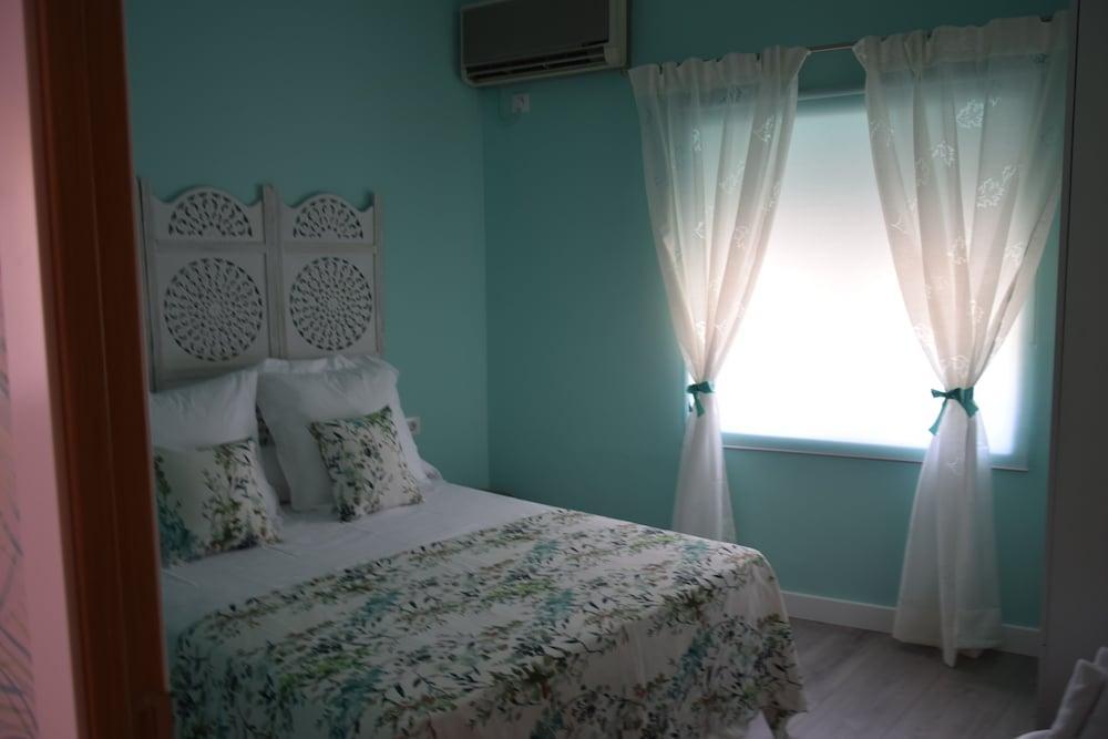 Apartamentos Coso De San Albin Мерида Экстерьер фото