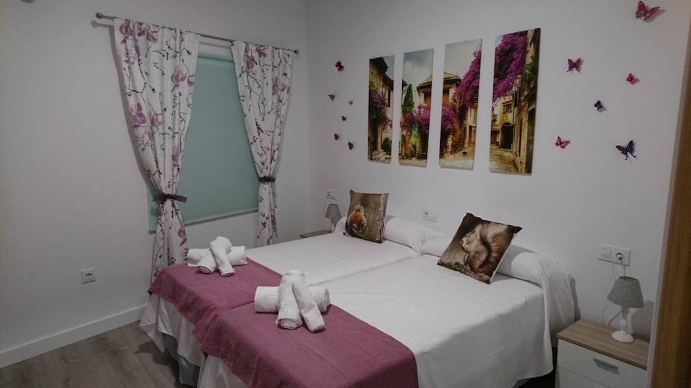 Apartamentos Coso De San Albin Мерида Экстерьер фото